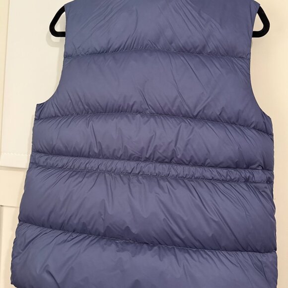 Lululemon Featherweight Down Vest (Size XXS but runs big) in Shade - Picture 10 of 16
